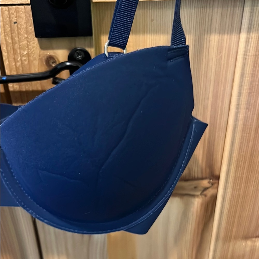 Lucky Brand Navy Seamless Molded Bra - Picture 5 of 10